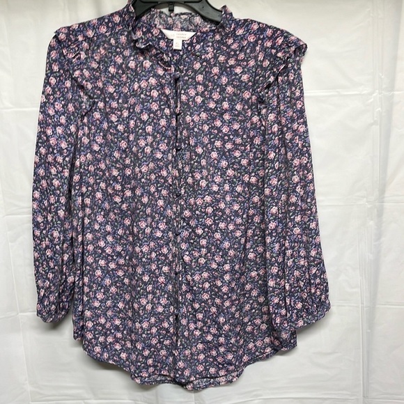 Laureen Conrad Floral Top ✝️ - Picture 1 of 12